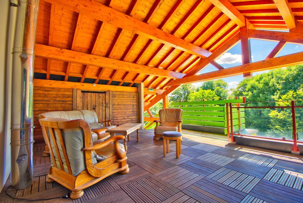 Logis Hotel Restaurant Le Chalet Du Mont Roland Sampans Esterno foto