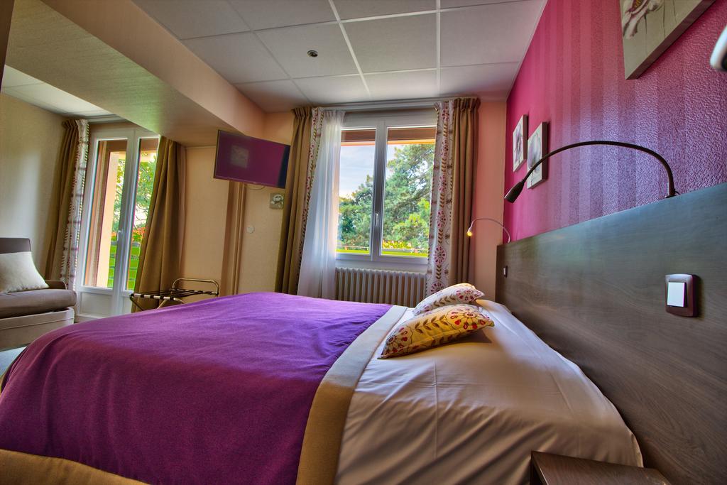 Logis Hotel Restaurant Le Chalet Du Mont Roland Sampans Esterno foto