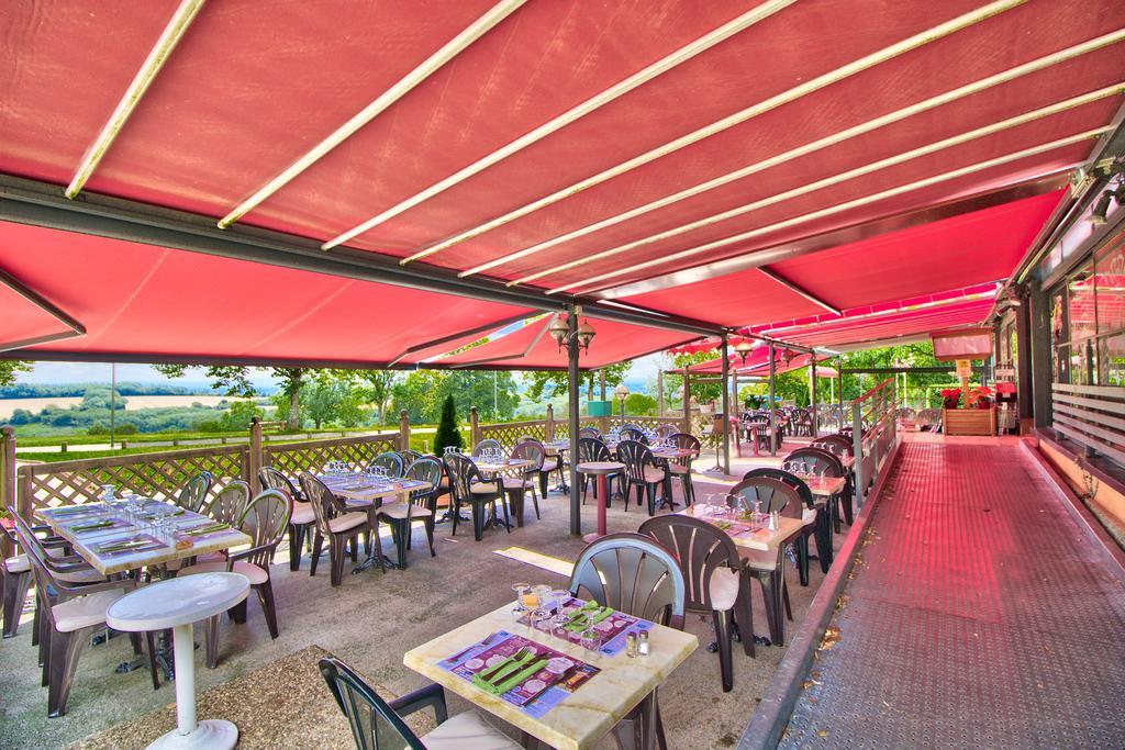 Logis Hotel Restaurant Le Chalet Du Mont Roland Sampans Esterno foto