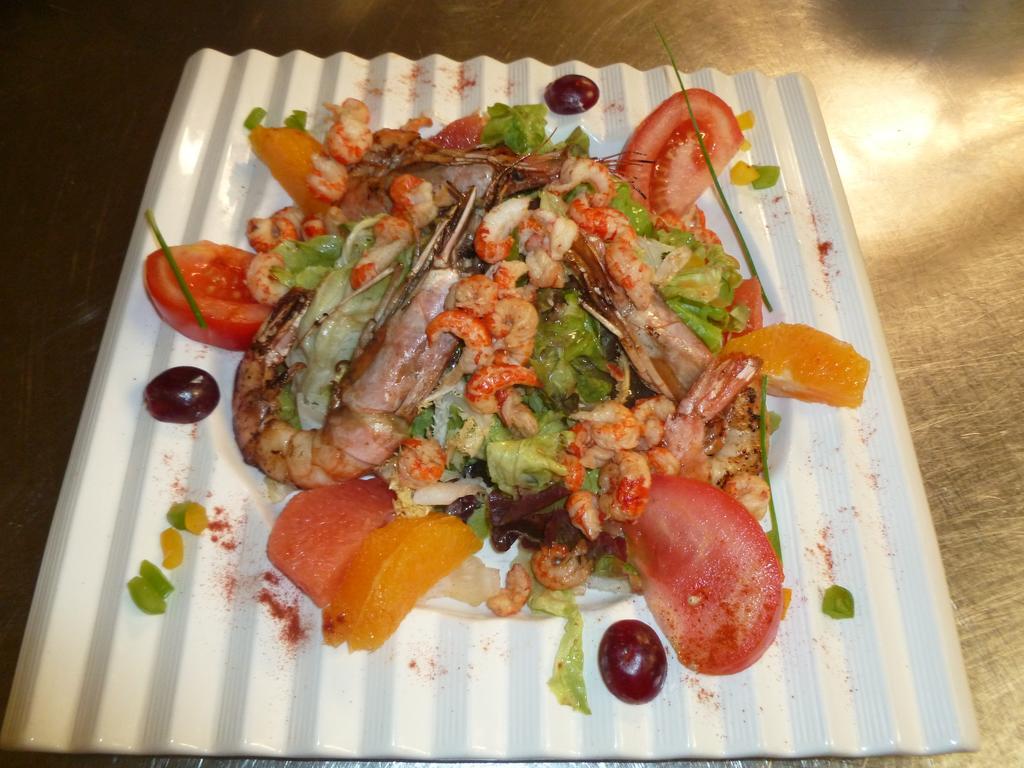 Logis Hotel Restaurant Le Chalet Du Mont Roland Sampans Esterno foto